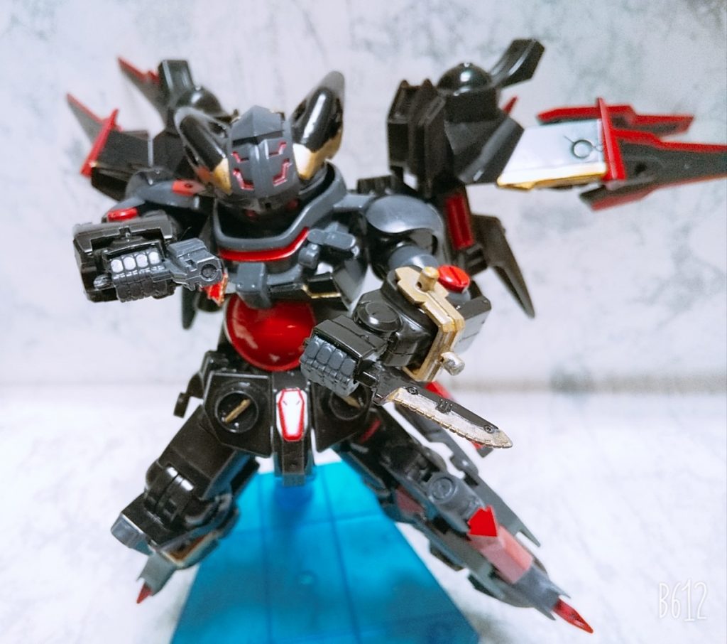 アサルトナイフとハンドガンでガンカタ 