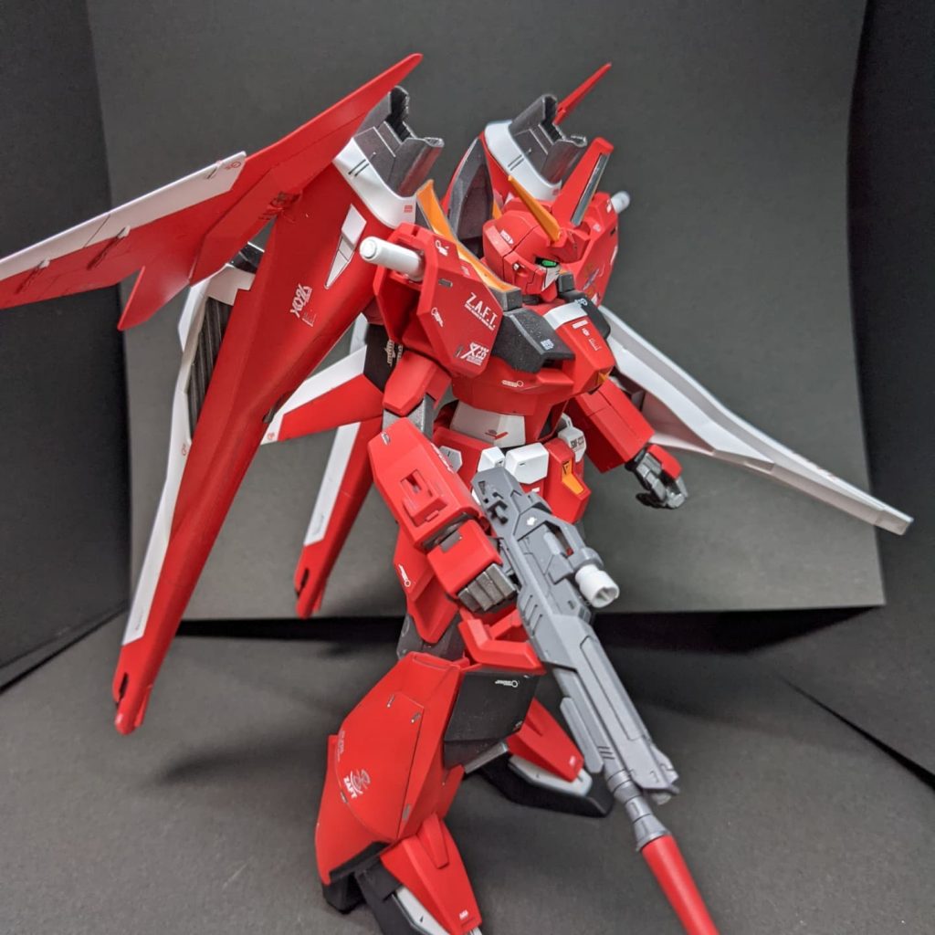 1/100 セイバーガンダム 全塗装–2枚目/制作者：ラシュバ