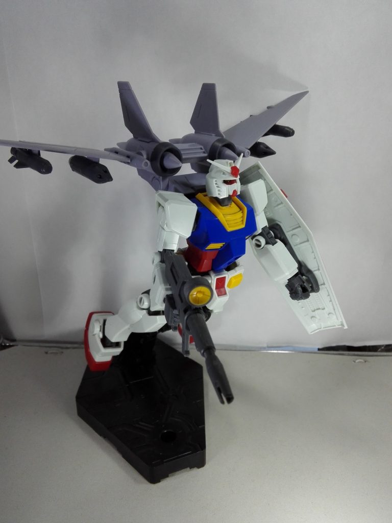 モビルスーツが空を飛ぶ