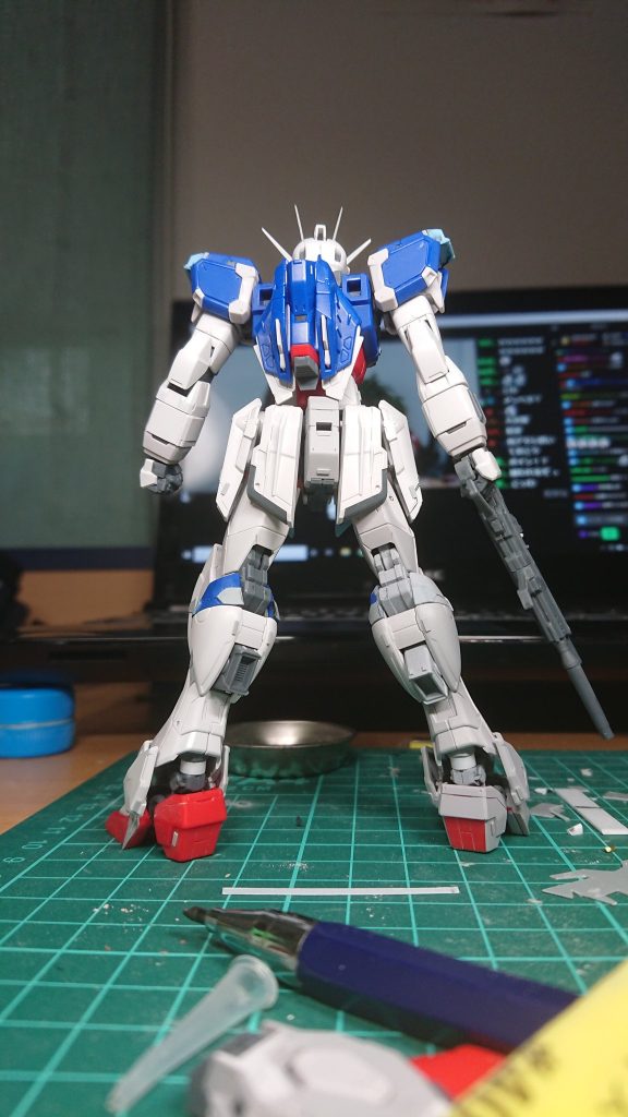 足首にはプラパイプを挟んだ簡単な延長をしました。すらっとしてかっこいいのでオススメ。