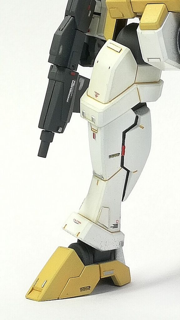 すみ入れはクリアオレンジとブラック等を使い分けてます重機感を大切にしました