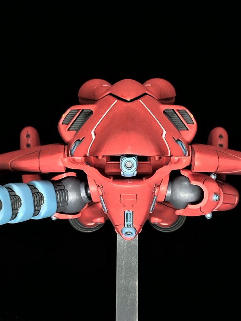 開閉ギミックあり。中にメガ粒子砲があります。