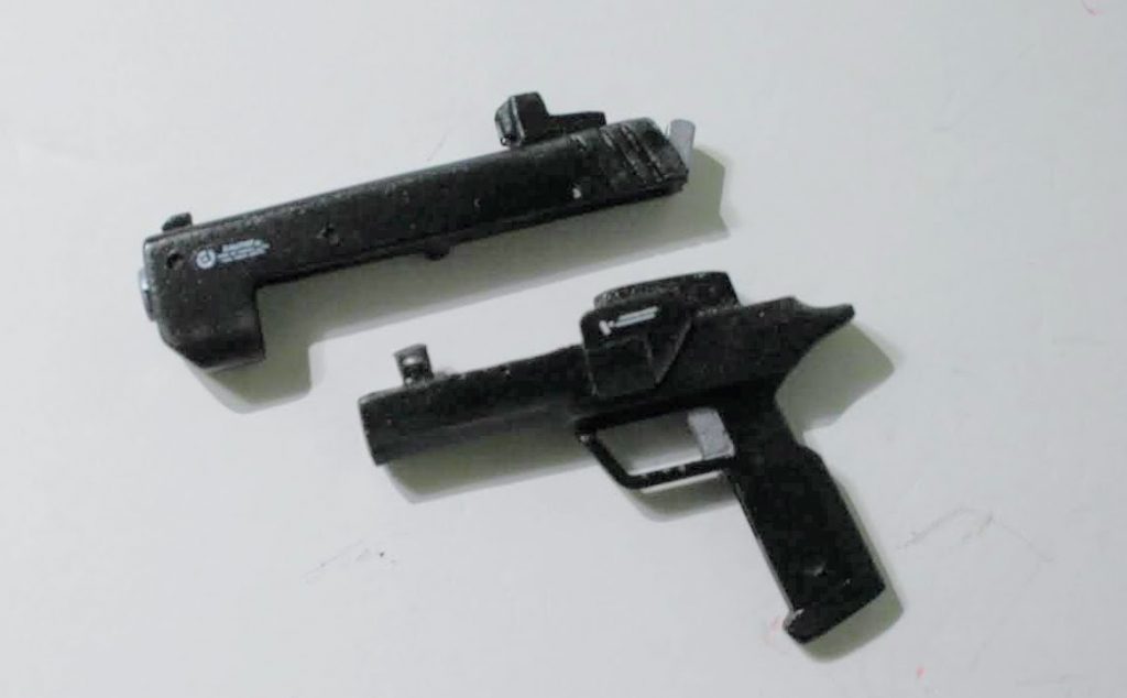 ハンドガンはテイクダウンできます。