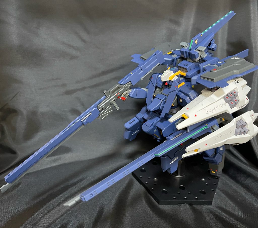 突撃時のイメージ干渉で削れるのが怖くてあまりポーズを取らせられません！長物は良いですよね…。