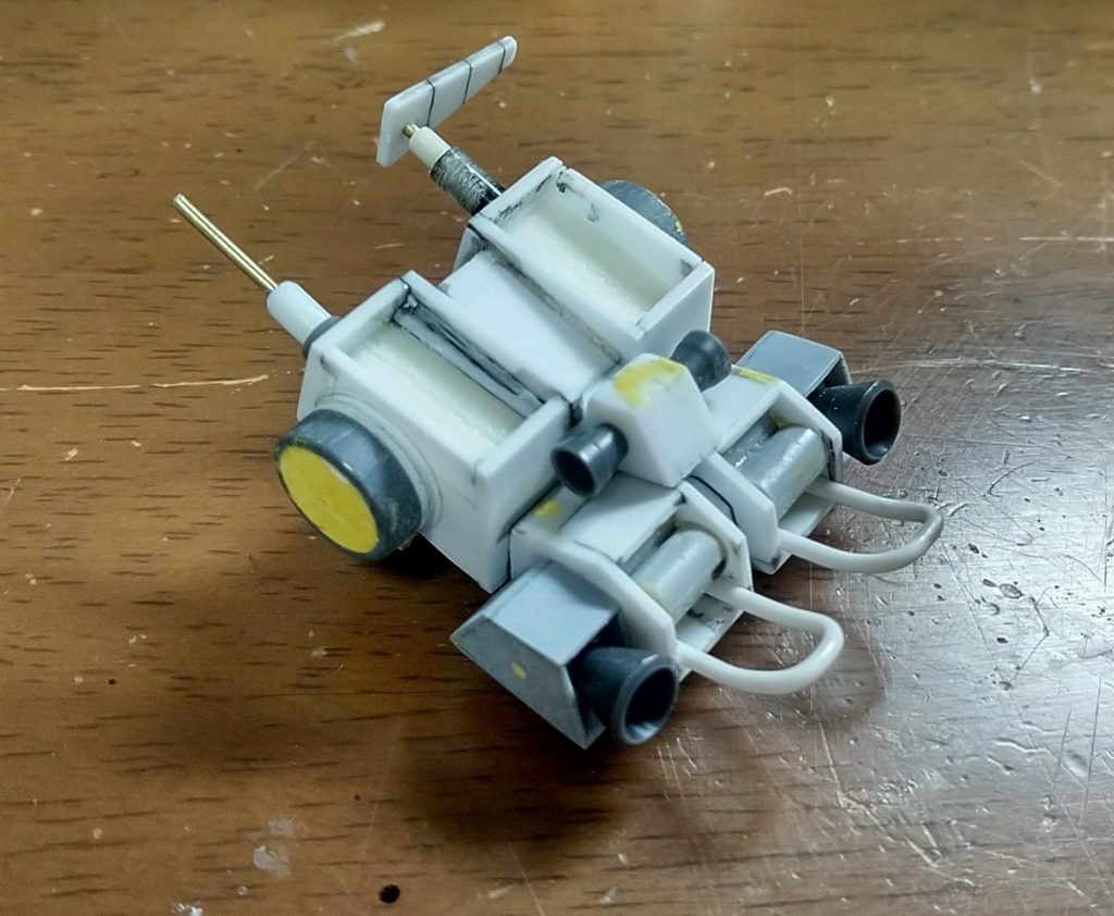 バックパックの製作途中、この後、バランス等変えてます。