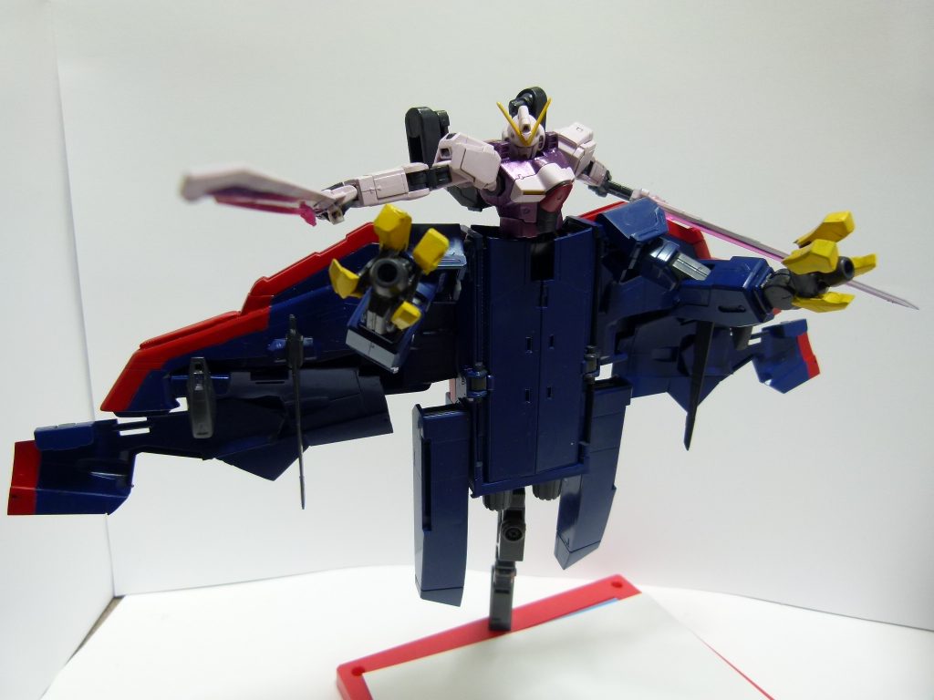 アメジストVガンダムの下半身に接続することで例の合体形態になります(旧GUNSTAではこちらで投稿してたかな)。アメジストVは後日・・・当時のブログはこちら。