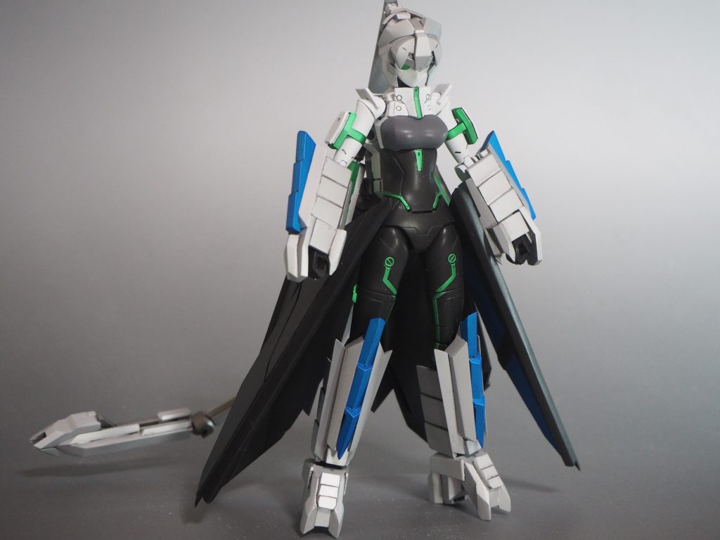 脳内設定メイのMS状態を格闘・近接特化に改造したガンプラ。射程のある武装は一切装備されておらず徒手空拳とビームサーベルによって戦う。スカート状のスラスターにより重力下ではホバー移動で高速起動を行う。