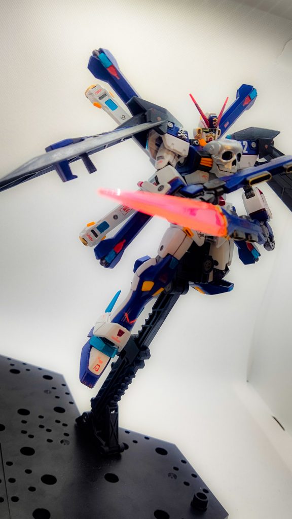 武装:クロスボーンブラスター(剣モード)