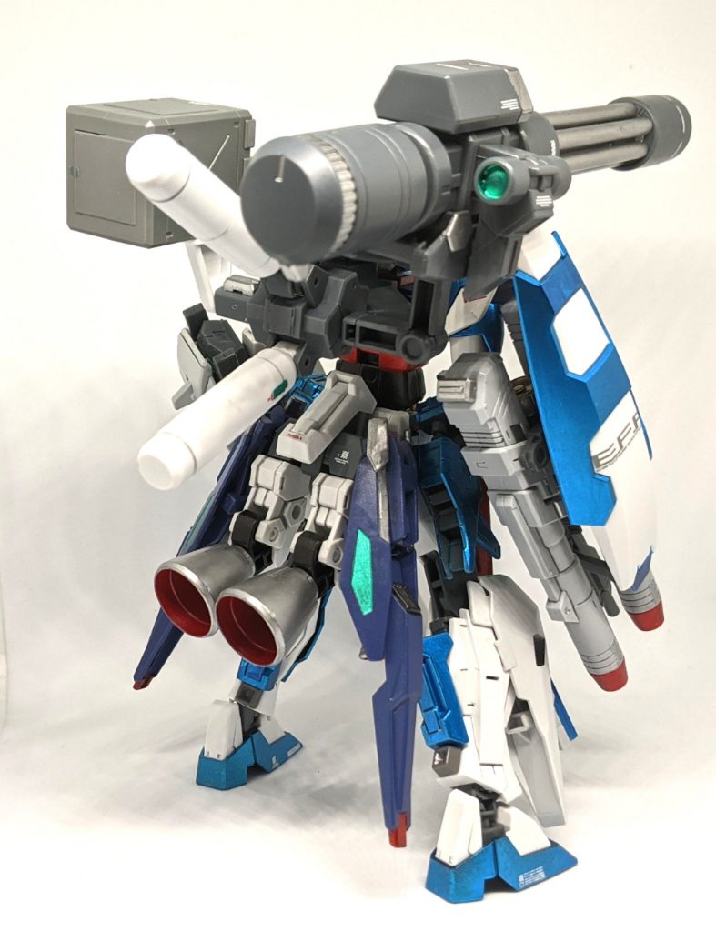 「ガンダムタイプに憧れたとある連邦軍パイロットが腕利きのジャンク屋と共同で建造したMS、各部にGエグゼスやアデルなどのパーツを使用し、ガンダムタイプの様に単機でも十分な戦力になる様に多彩な装備を与えられている。」インパルスガンダムアルクのデザインがどことなくAGEガンダムタイプに似てると思ったので実験的に作ってみた一品、いわば「AGE版にせガンダム」をイメージしてます。（ガンダムレギルスがそれに該当しそうですが､細かい事は気にしない気にしない…