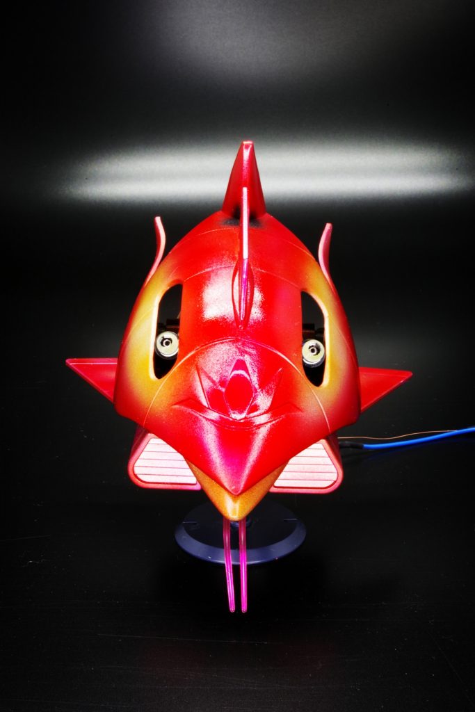 ちょっとマヌケな顔になってます。