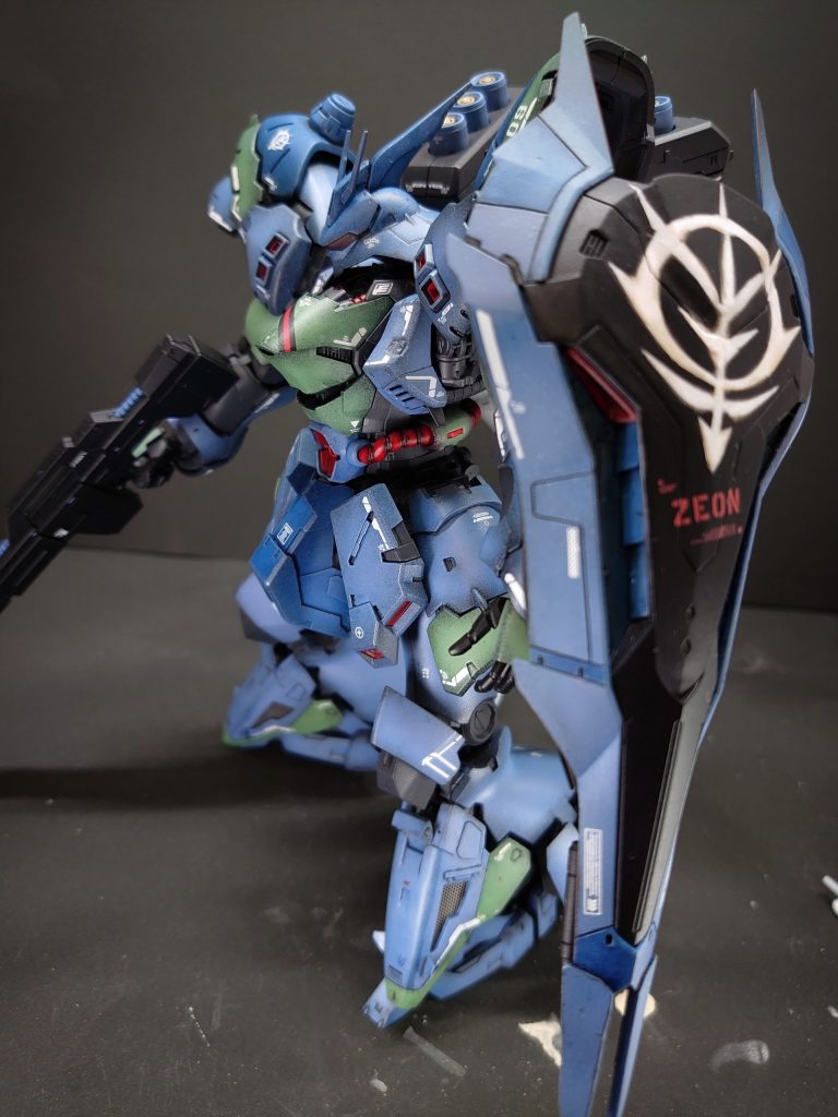 盾はちょこちょこと手直しして こんな感じに落ち着きました。