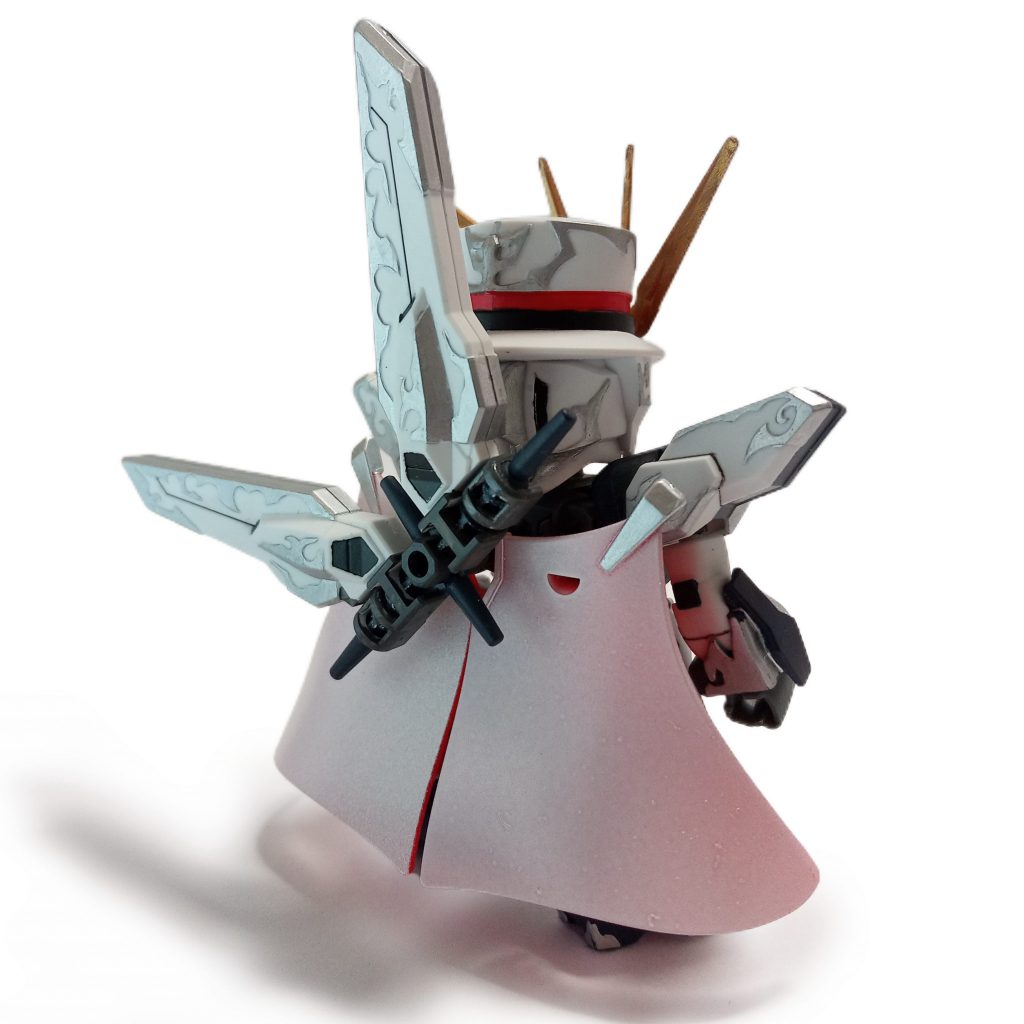 背面マントの下も塗装してるけど見えないな…