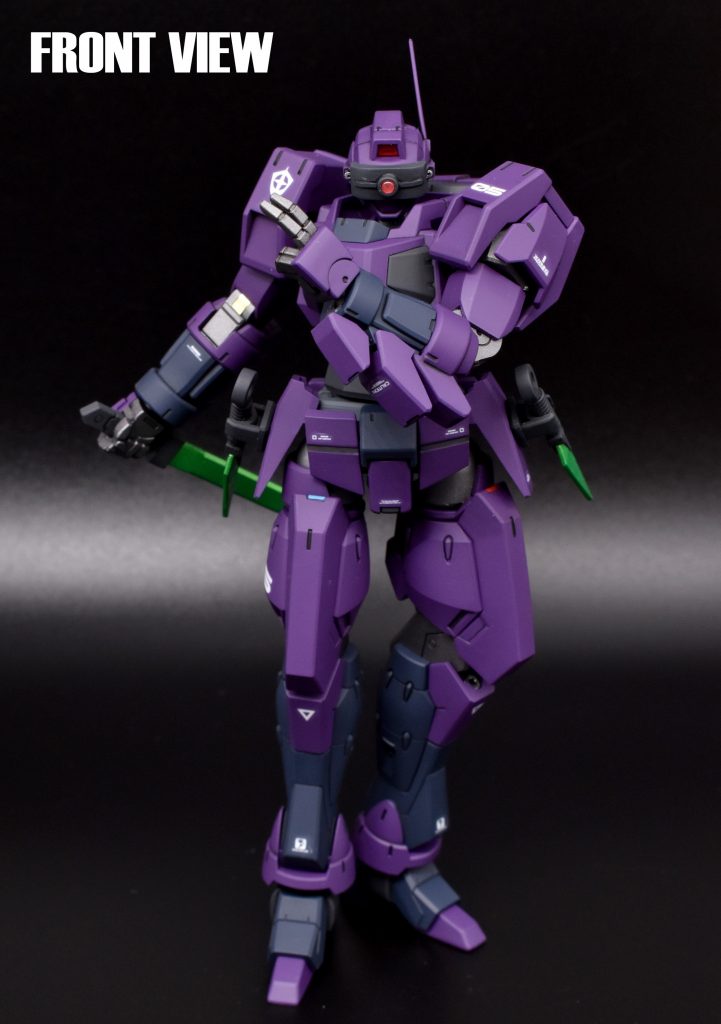 フロントビュー元々忍者てきな雰囲気のあったウェアなので、より忍者感を強調してみました。忍者握りハンドパーツは平手と握り手を組み合わせて製作。