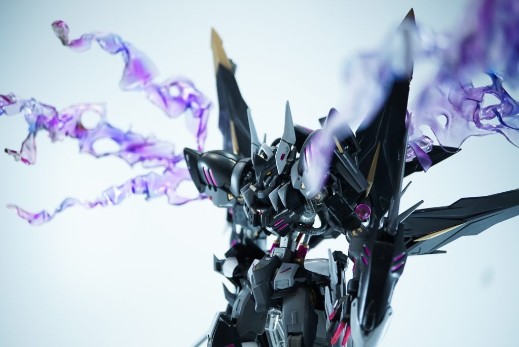 という訳でガンダムグレモリーモルスでしたグレモリー、漫画読んでからキット化待ってただけに発売してくれてとても嬉しいキットでしたまさかGBSコンに出すとは思いませんでしたがたまには鉄血機でこういう遊びも楽しかったですGBSコンにはもう一体くらい出したいので引き続きがんばります、最後までご覧いただきありがとうございましたー