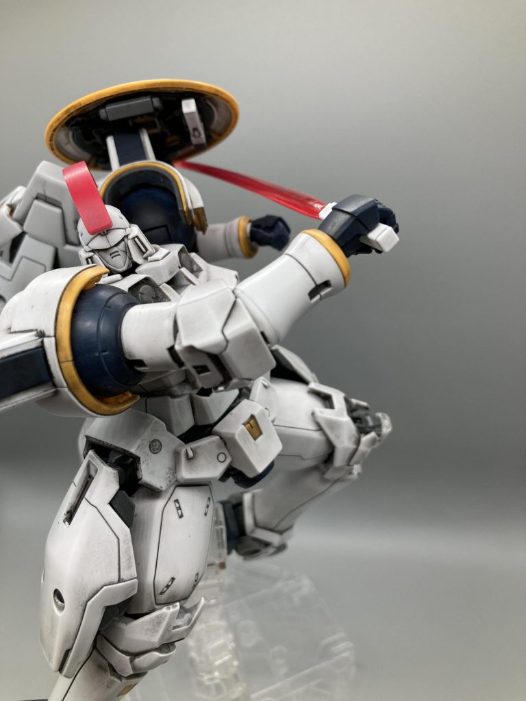 怪我の功名か、顔のパーツの割れ具合がイイ感じになったのが救いですねϵ( 'Θ' )϶ただ、自分の中で何となく違うなぁ〜。と感じたので、メラニンスポンジで塗料を落としてます