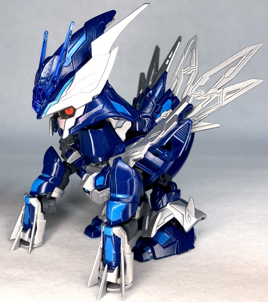 変形!ディアルガモード!!手にはサイドアーマーを持たせて擬似的に延長そのサイドアーマーもディティール増して見た目良く似せてみました!首ですが、実はMS時の尻尾の付け根にありました双方のタイミングでうまくやりとりできるよう仕上げました