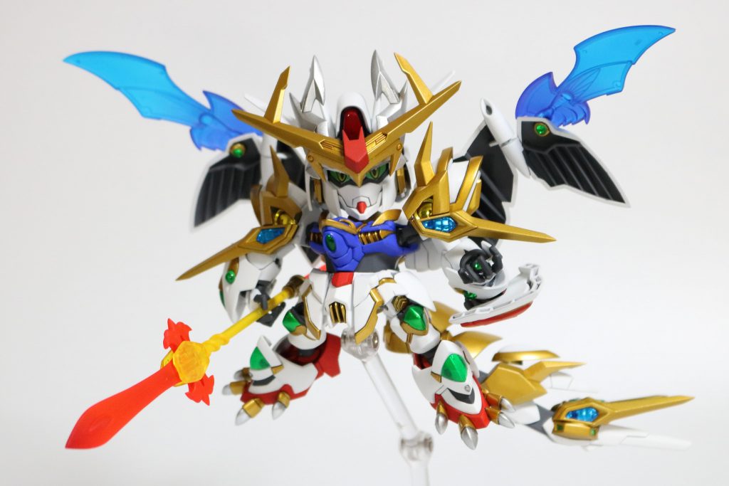 槍はクリアパーツを使用して、レギルスの魔力で物質化する魔力武器のイメージ。