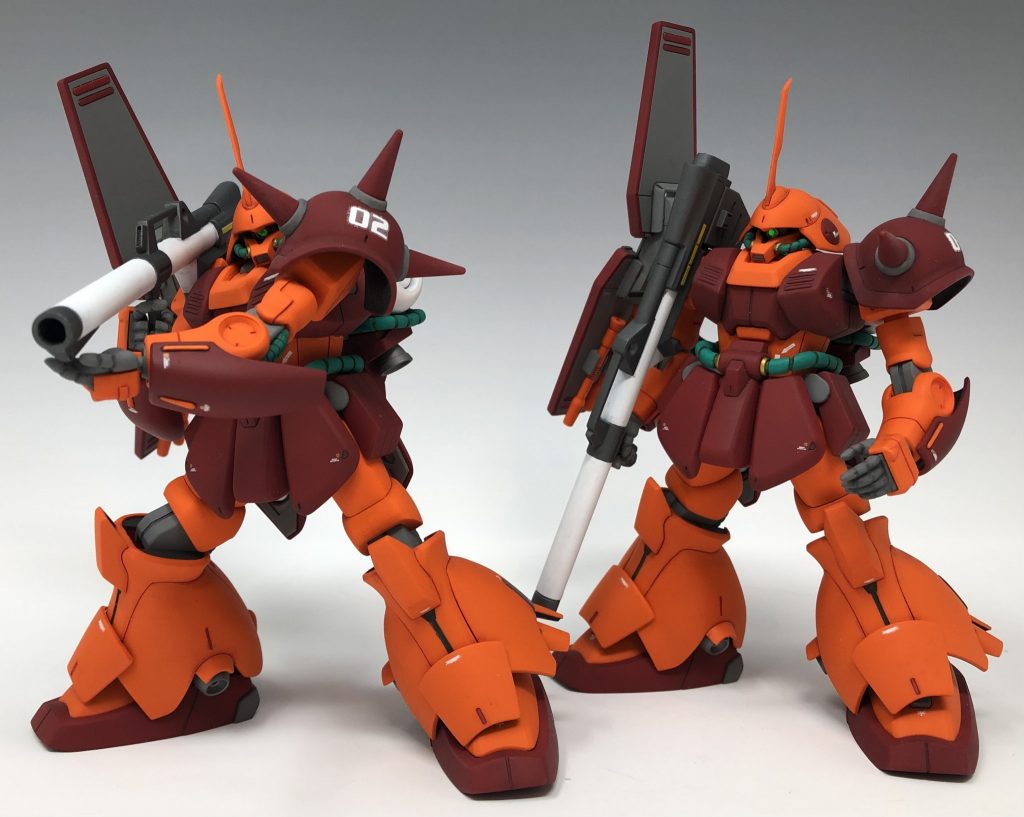 Zガンダム武器セット(旧キット)に入っているバズーカを制作しました。そのままだと持たせにくいのでグリップ部分を可動化させてあります。このバズーカは他のHGUCキットに付属している同型のバズーカよりも大きいので非常に見栄えがよくなりますのでお薦めです。