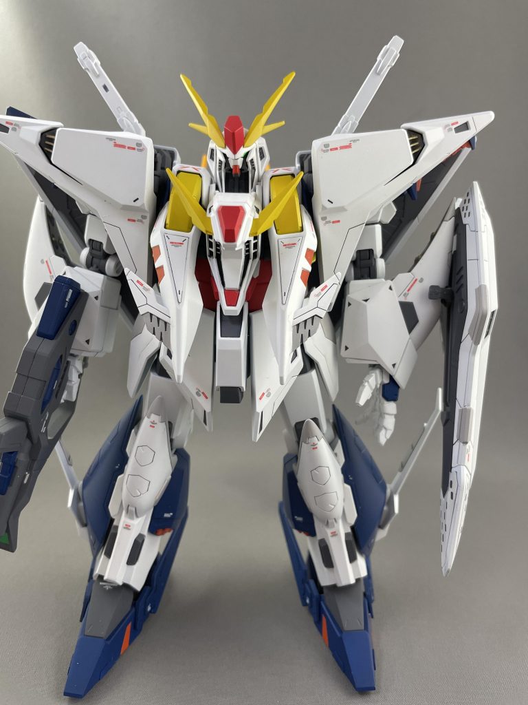 胸や足のオレンジは実は付属のホイルシールを塗装してます。つまり手抜きです。