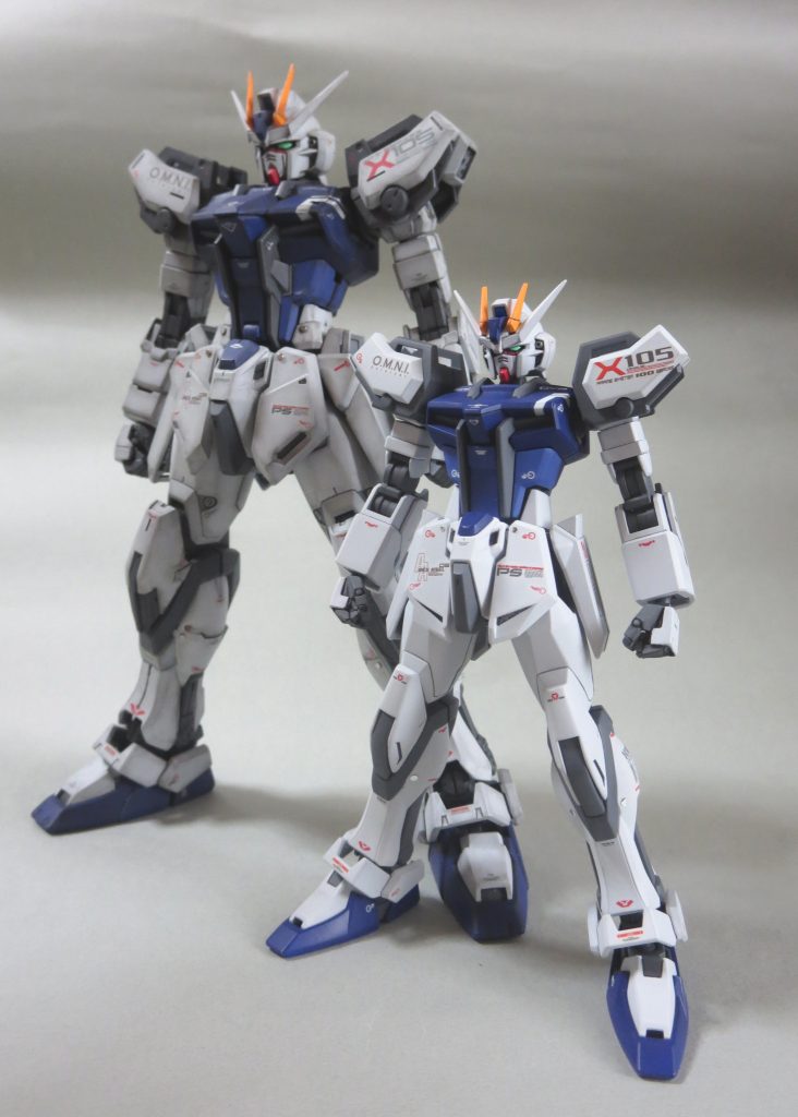 同一個体という体で、大小作っています。