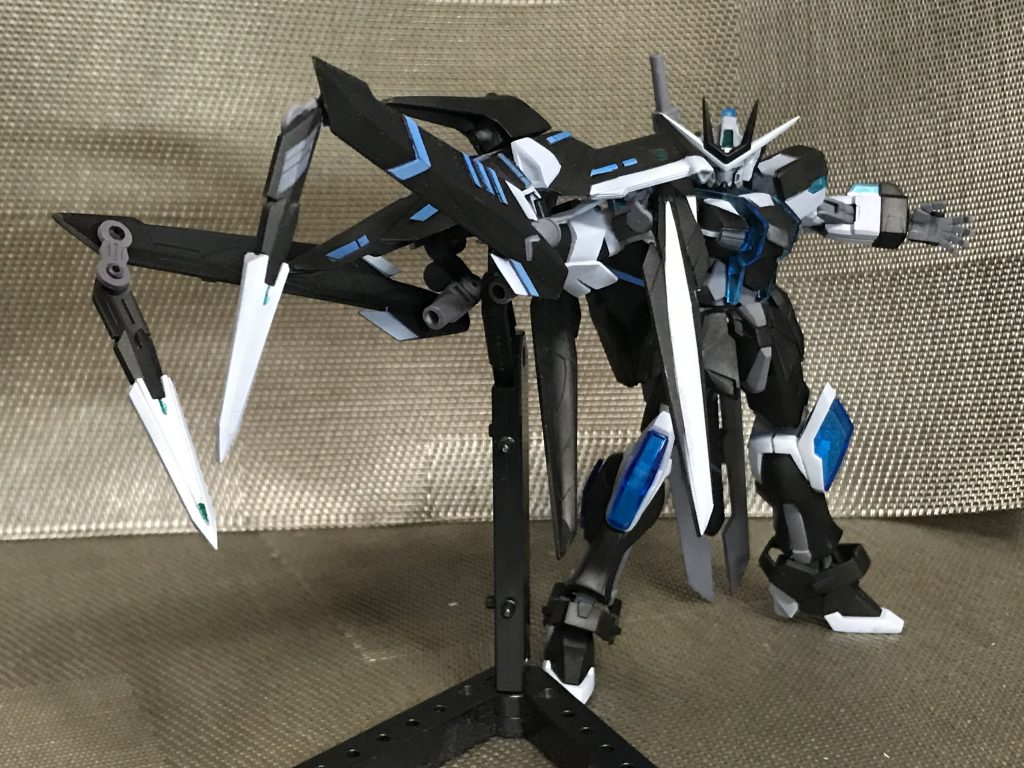 こちらはアニメでノーネイムがやっていたクローモードです、ガントレットセイバーにポリキャップを搭載して腕に取り付けます