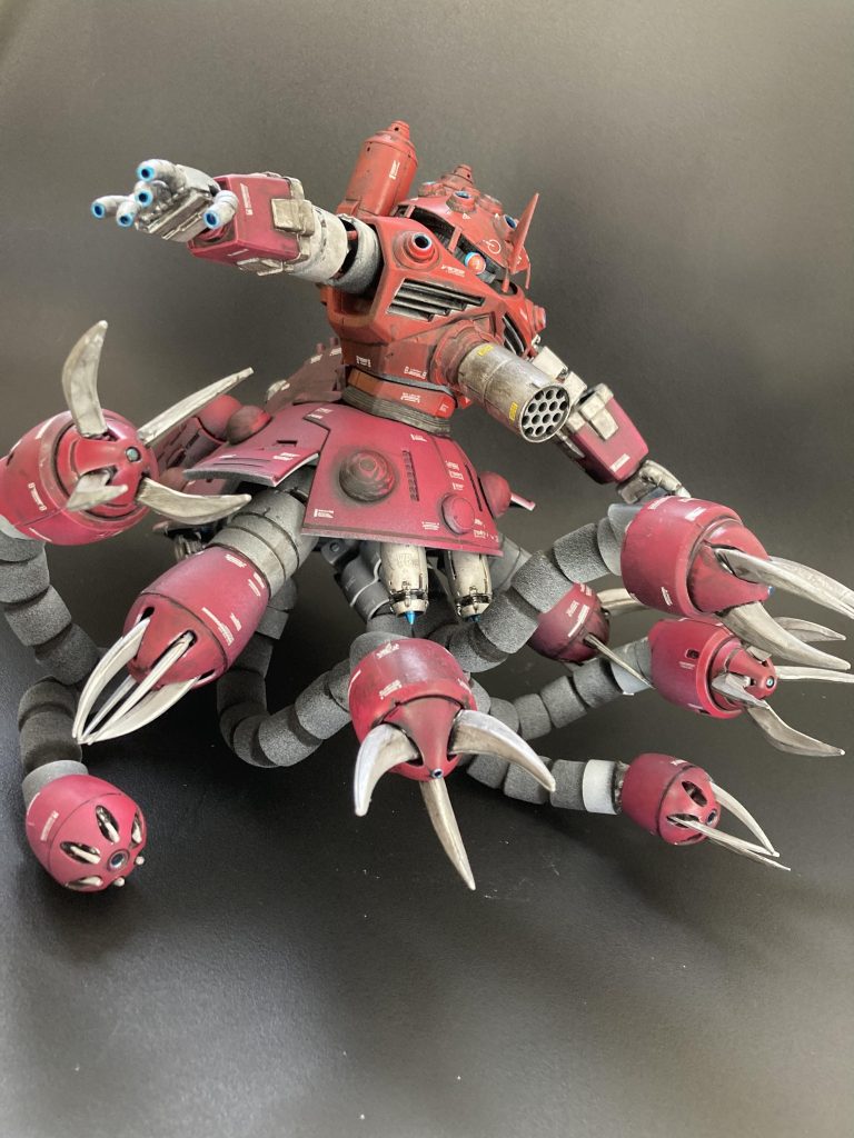 脳内妄想で火器管制システム「サイコミュ」の試作実験機を兼ねてジオングアームを搭載してみました。