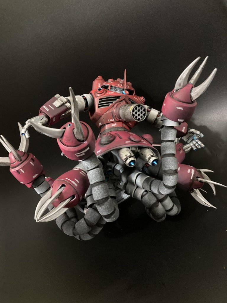 ニュータイプパイロットに対応した操縦および管制システムで自由自在にくにゃくにゃ暴れまくりますw