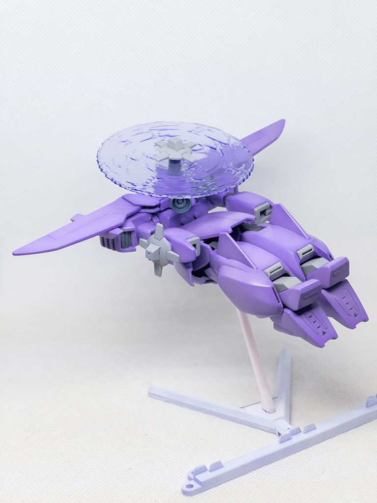 ヘリコプター形態リアビュー。つま先を変形できるように改修しました。