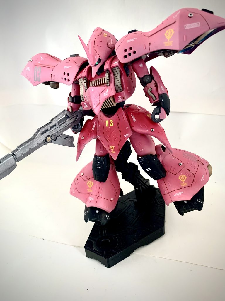 太腿4mmつめて、脛はパテもって大型化