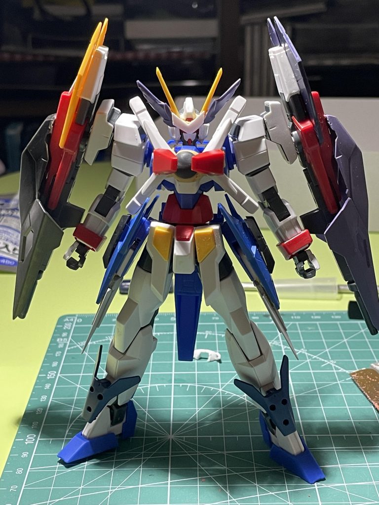 タウバーン コンパートメントの設定資料などを参考に自分なりのガンプラ×タウバーンを考えました。