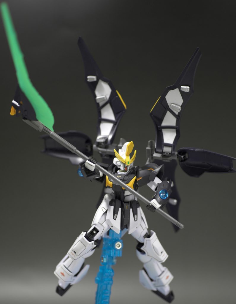 ポージングもデスサイズ譲りでしっかり付けられます。