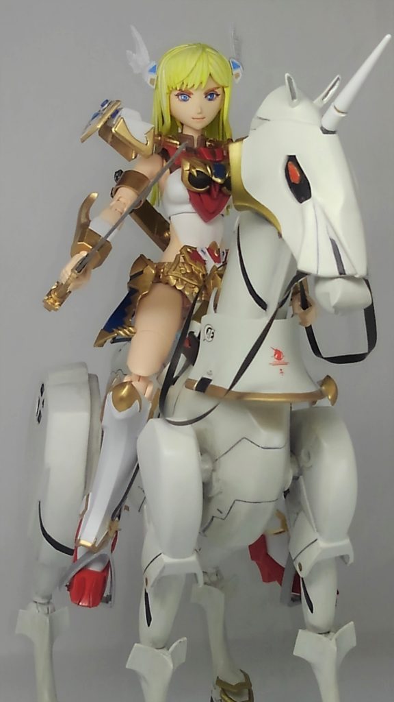 この絵は結構さまになってる気がします。青が無い方が良いのかな。