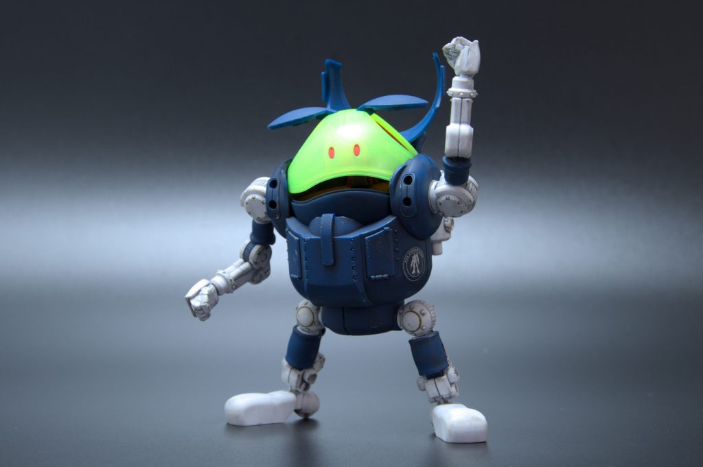 顔をくるっと回せば、ちゃんとハロです。
