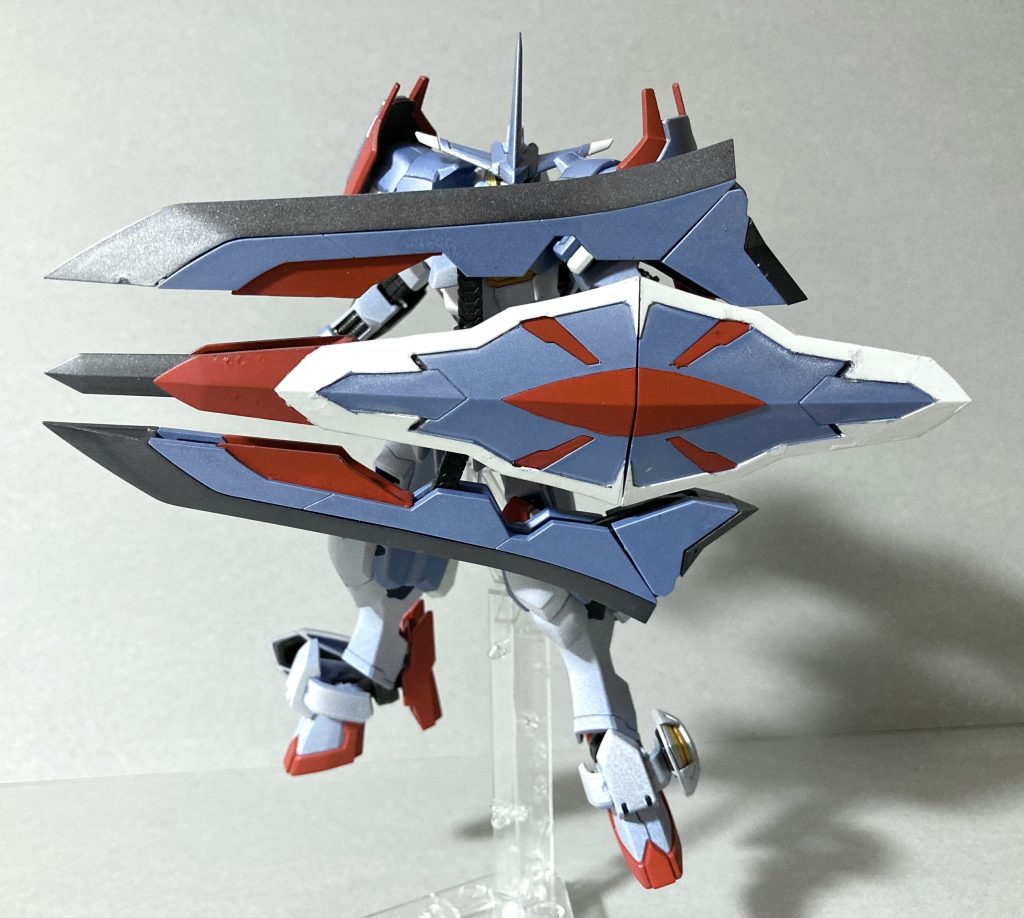 展開して。打突しても攻撃力高そうですね。