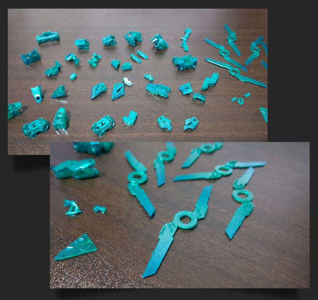 サイコフレームは成形色を残しつつメタリックグリーン、メタリックブルーでグラデーションをかけてみました。UVライトで発光させたらあまりわかりませんが(笑)フルアーマーユニコはこちらhttps://gumpla.jp/rg/894111