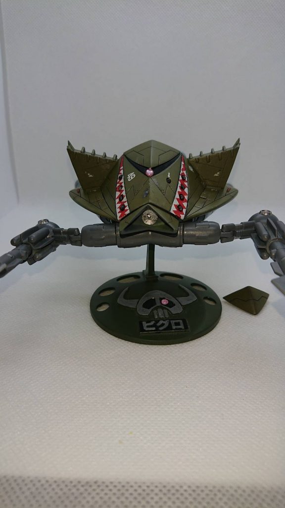 クチバシにはネオジム磁石を仕込み、付け替え可能です。シャークマウスは筆塗りで行ったのですが、なかなか難しいですね。ご覧頂きありがとうございました、ビグロは初めて作成しました。息子とあーだこーだ言いながら楽しく作成できました。旧キット再販で色々と入手できましたが、他は壊滅でした(´Д｀)以降旧キットをしばらくは作成しようと思います。