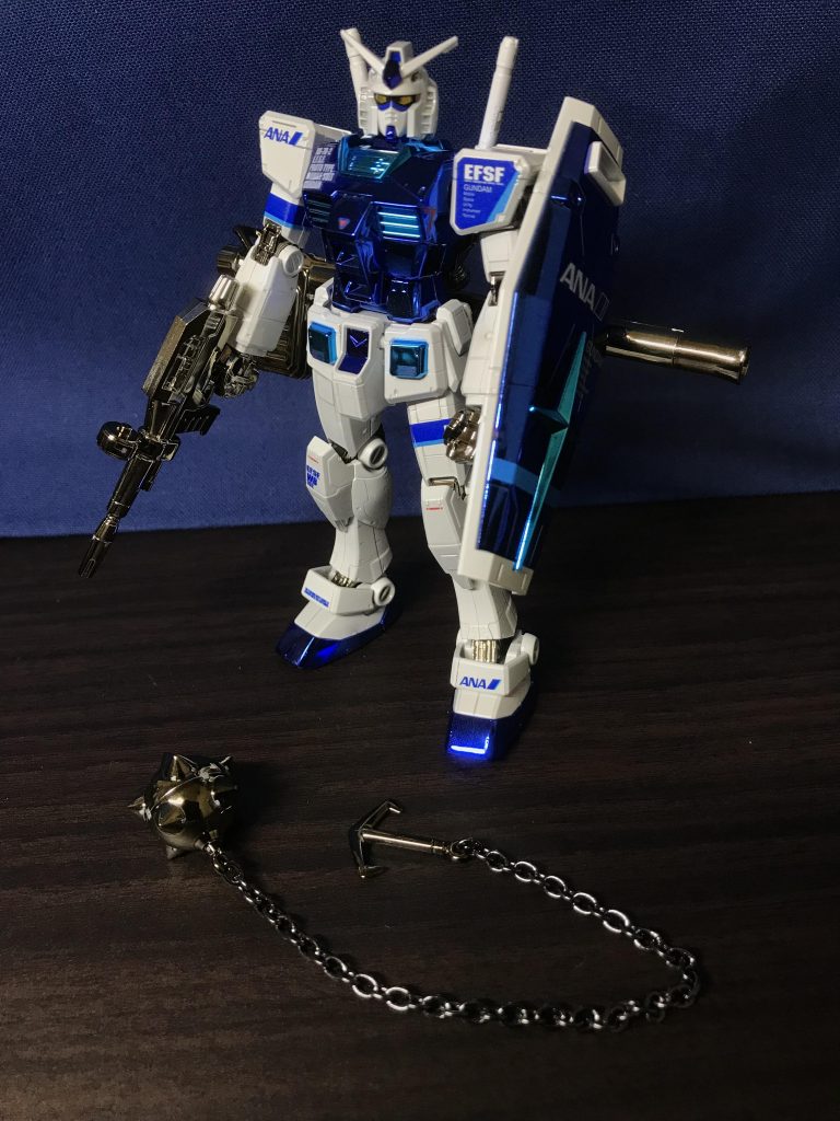 当時の78がベースの為、ガンダムハンマーも付属。ハンマーと持ち手の間はチェーンが使われている贅沢ハンマー。