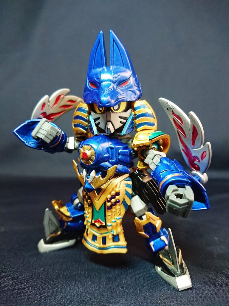 機兵と呼ばれた伝説の巨人の一体。レジーナワールドのピラミッドに封印されていた。