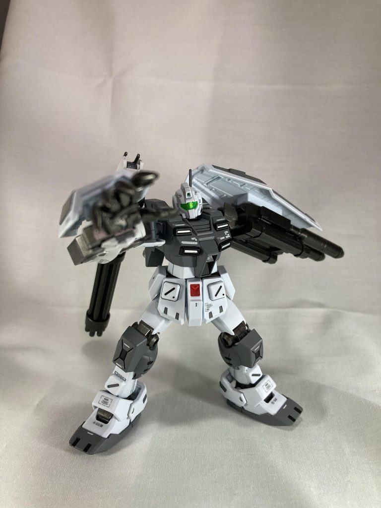 クローアーム化け物のような強靭な爪と異形感のあるルプスレクスの腕