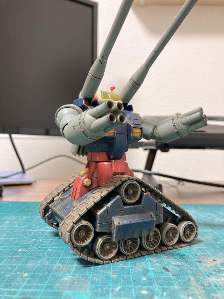 設定では振り向けないのですよね、確か。干渉部を削って見返り美人に。