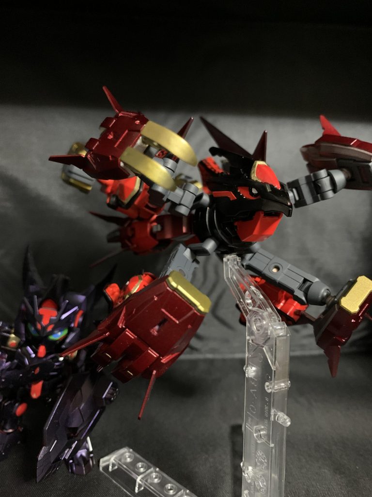 サポートメカ「メテオ」機動強化メカでブースター各所に装備されている機体です。最近の遊戯王ではレッドアイズカードにてメテオドラゴンというのが出てるみたいです。作成にあたり調べたらでてきました笑