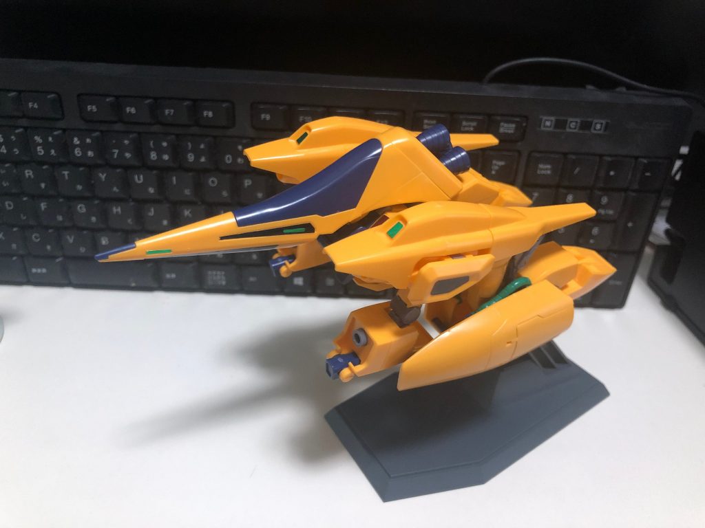 メタスの最大の特徴である変形形態。劇中において、本気の変形機構は後の多くのMSに採用される礎となっている。