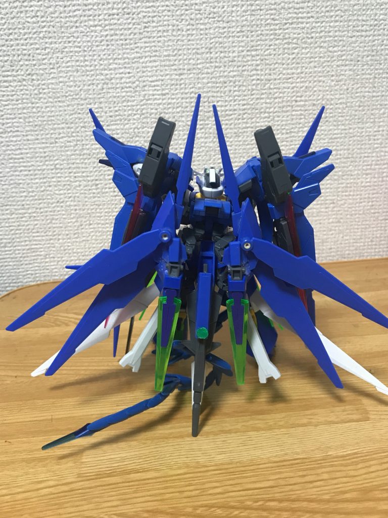 後ろはこんな感じwいろいろ積みすぎて台座なしだとこんな感じで傾きますw