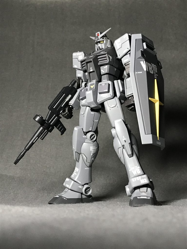 塗装はGFF版をイメージしたモノトーン仕上げ。スタイルは一切いじらずにディテールアップのみの改修です。