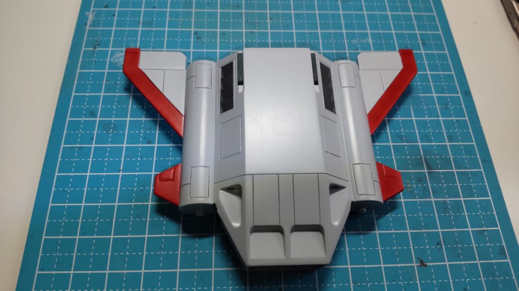 スミ入れ前までは、ツルツルテカテカで仕上げるつもりだったんですけどね(笑)スレッガー機はそっちで行こうかな。