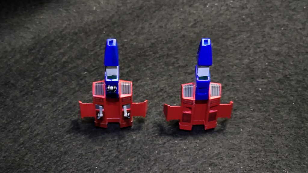 オマケのコアファイターは今回は着陸脚無しにしました。まぁ足切っただけですけど(笑)