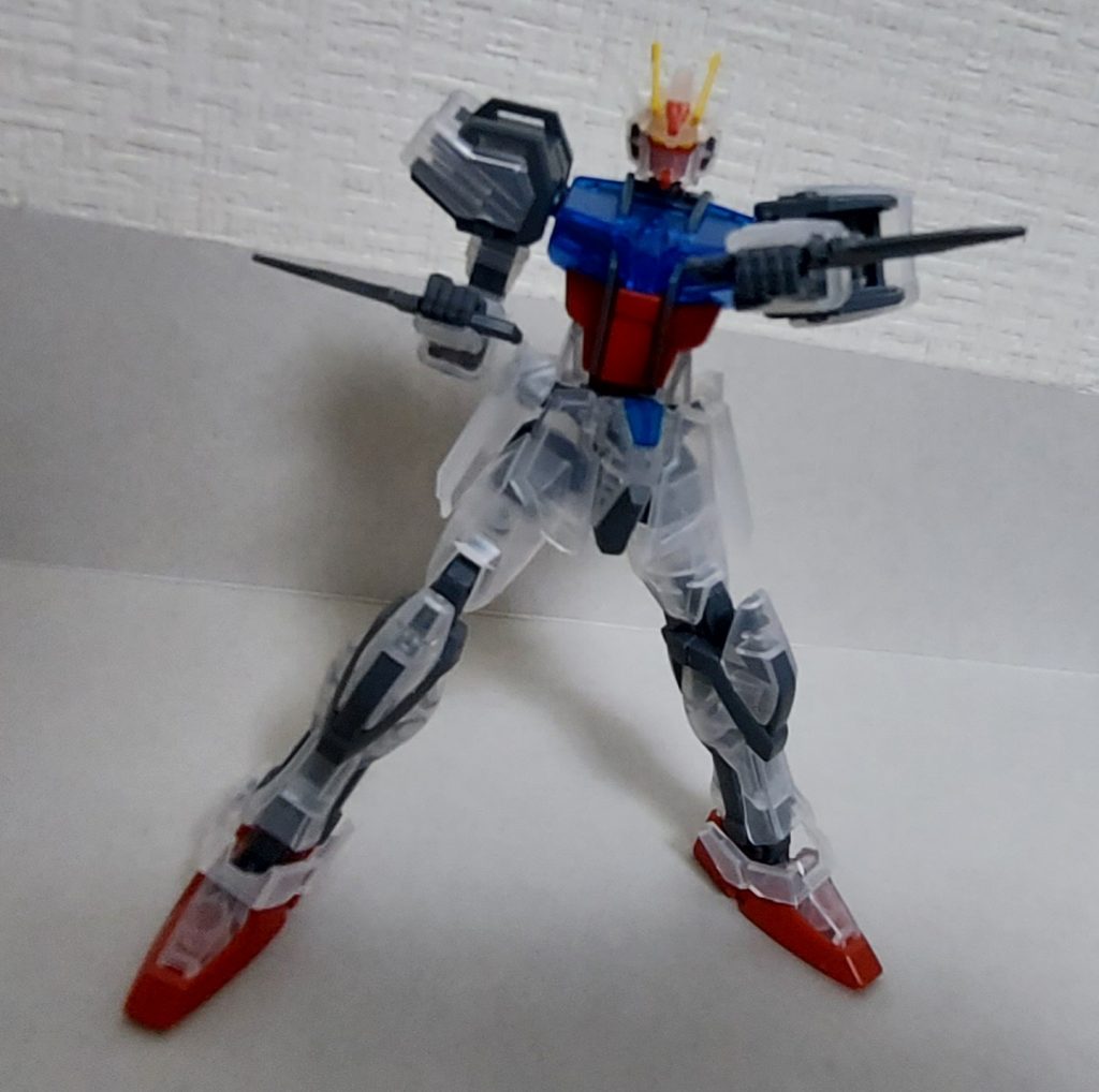 アーマーシュナイダーがあるので、ライフル、シールド無くても楽しめます。ポーズ付け難しい…