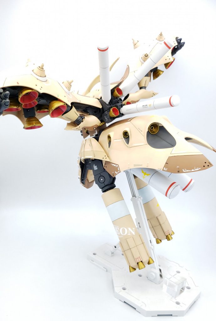 腕はバインダーの中に移設してサブアーム的にしました🎵