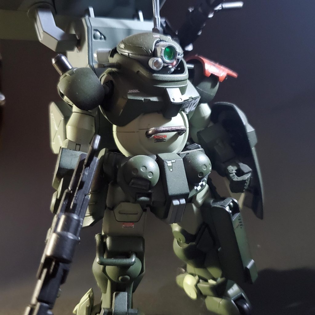 「レッドショルダーの赤はもっと暗い。血の色だ。それとマークは右肩だ。」ご覧いただきありがとうございます