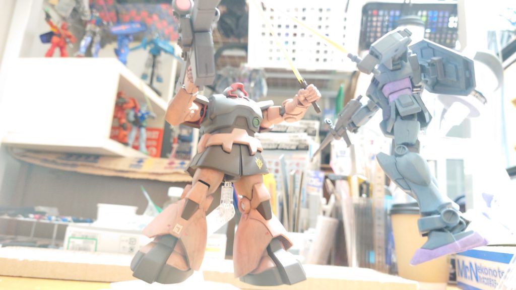 ＨＧシャア専用ドムＶＳＧ−３ガンダム–2枚目/制作者：流民